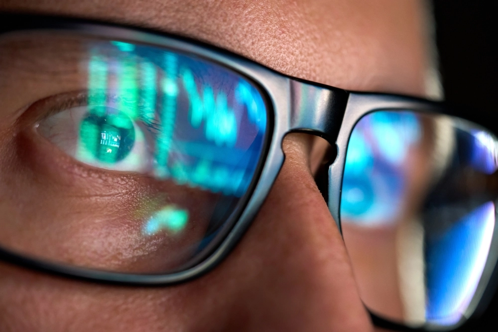 Should “Rays” be banned? Data privacy and security implications of Smart Glasses in the workplace featured image